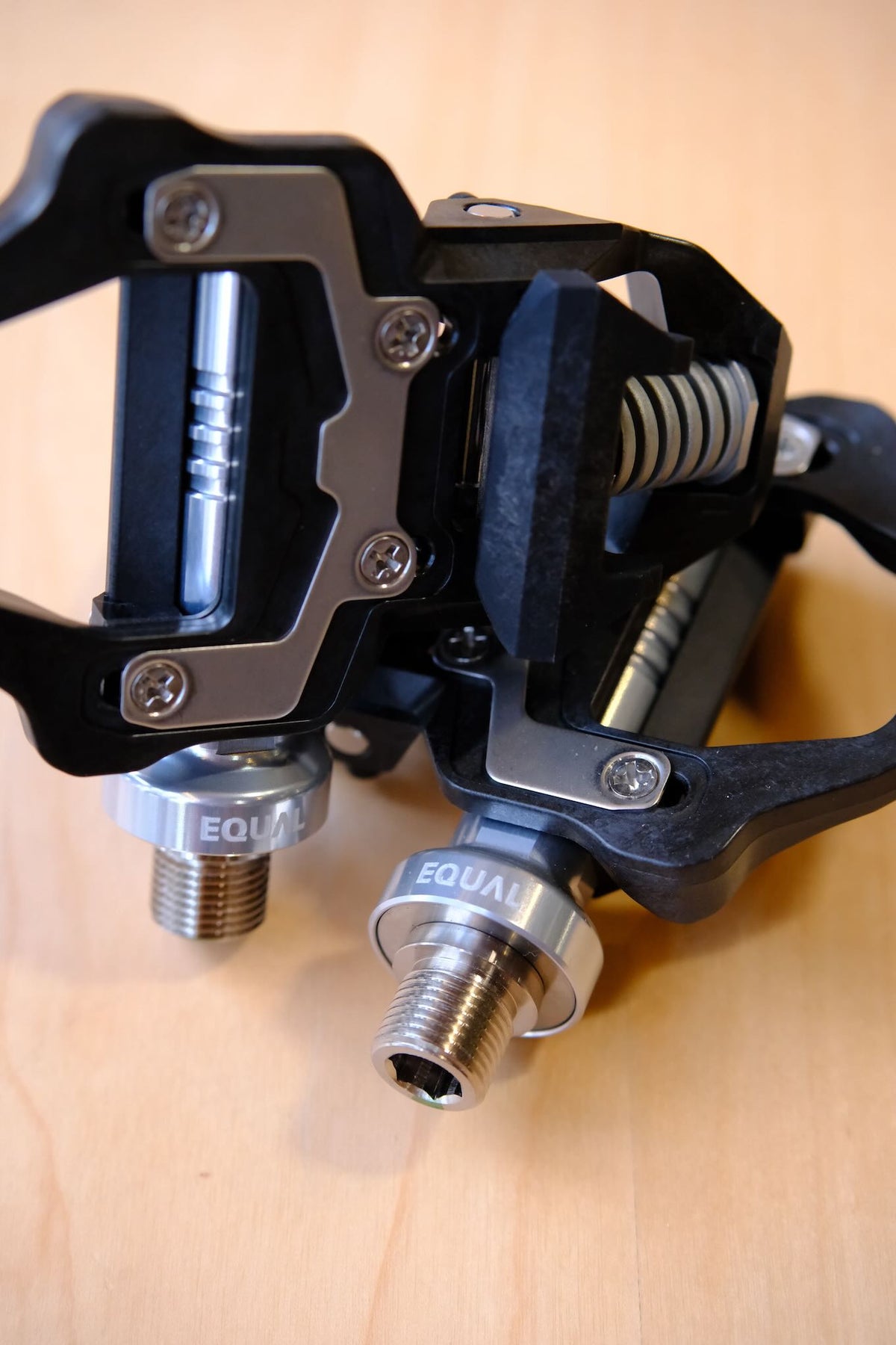 Growtac Pédales route Equal multi-réglables