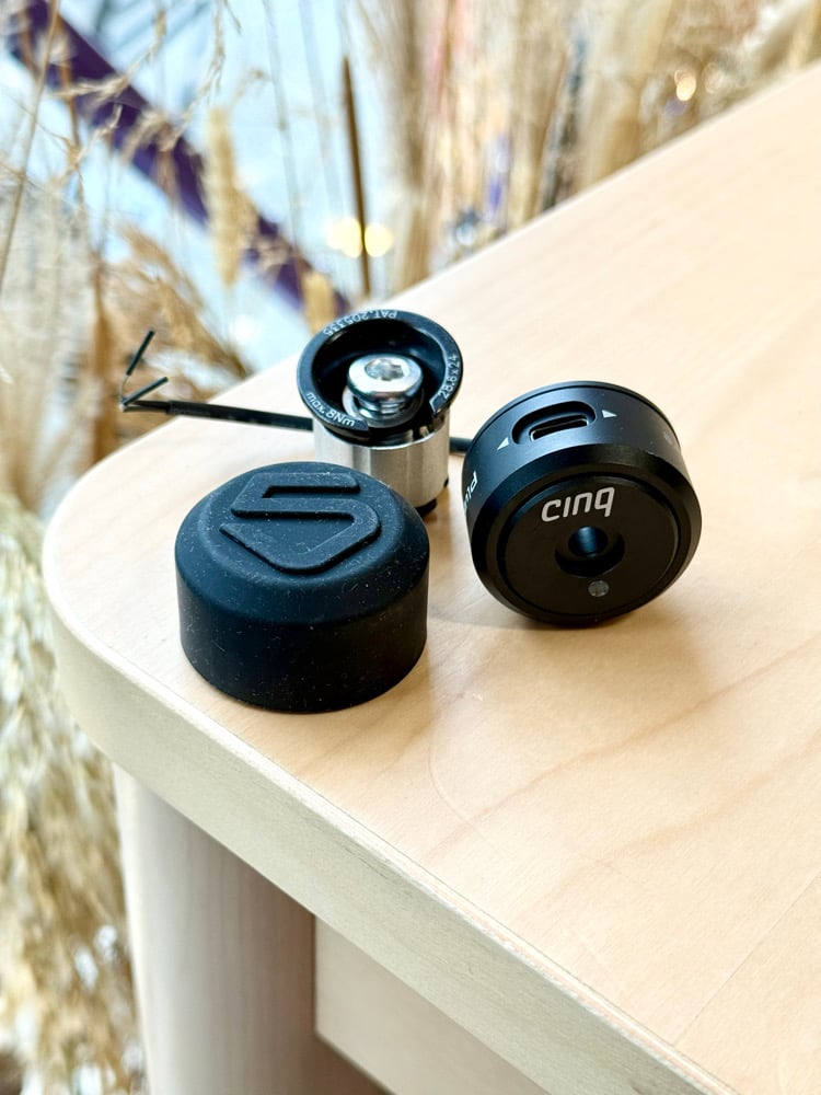 Cinq Chargeur USB dynamo Plug5 Pure