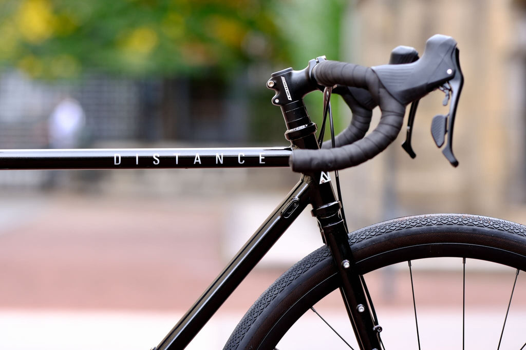 Marquage Distance sur le tube horizontal noir et cintre Ritchey